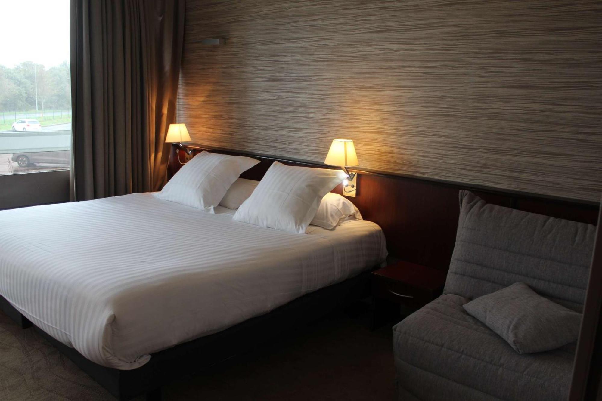 Brit Hotel Confort Saint-Brieuc Langueux Exterior photo