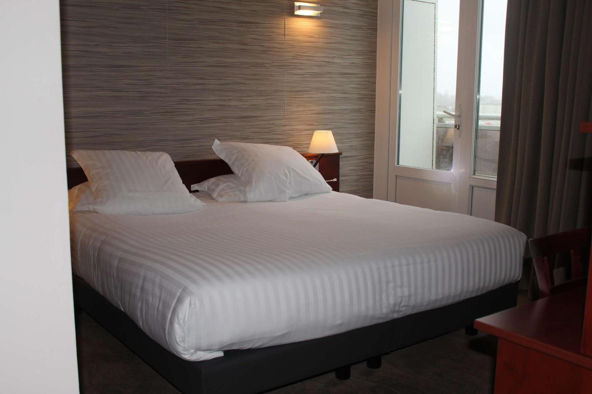 Brit Hotel Confort Saint-Brieuc Langueux Exterior photo